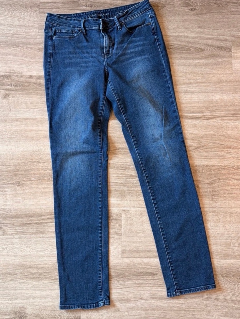 Calvin Klein Jeans Women's Straight Leg Jeans Size 32‎ Medium Wash Stretch Denim